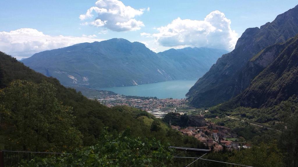 Appartamento San Faustino Torri Del Benaco Quarto foto